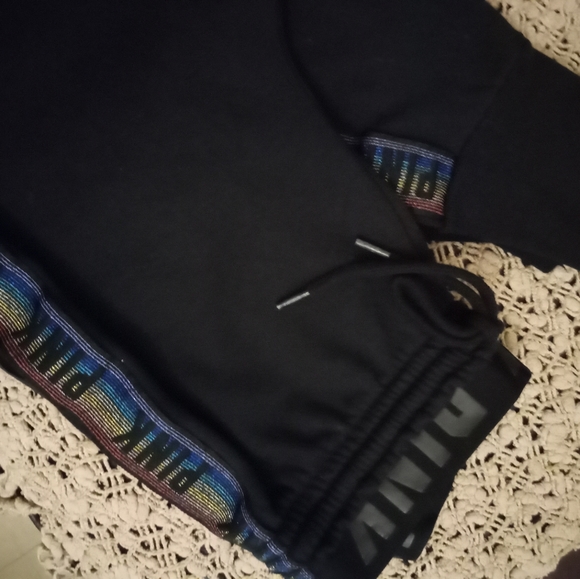 Vs Pink Tapered Joggers-NWOT - Picture 3 of 6